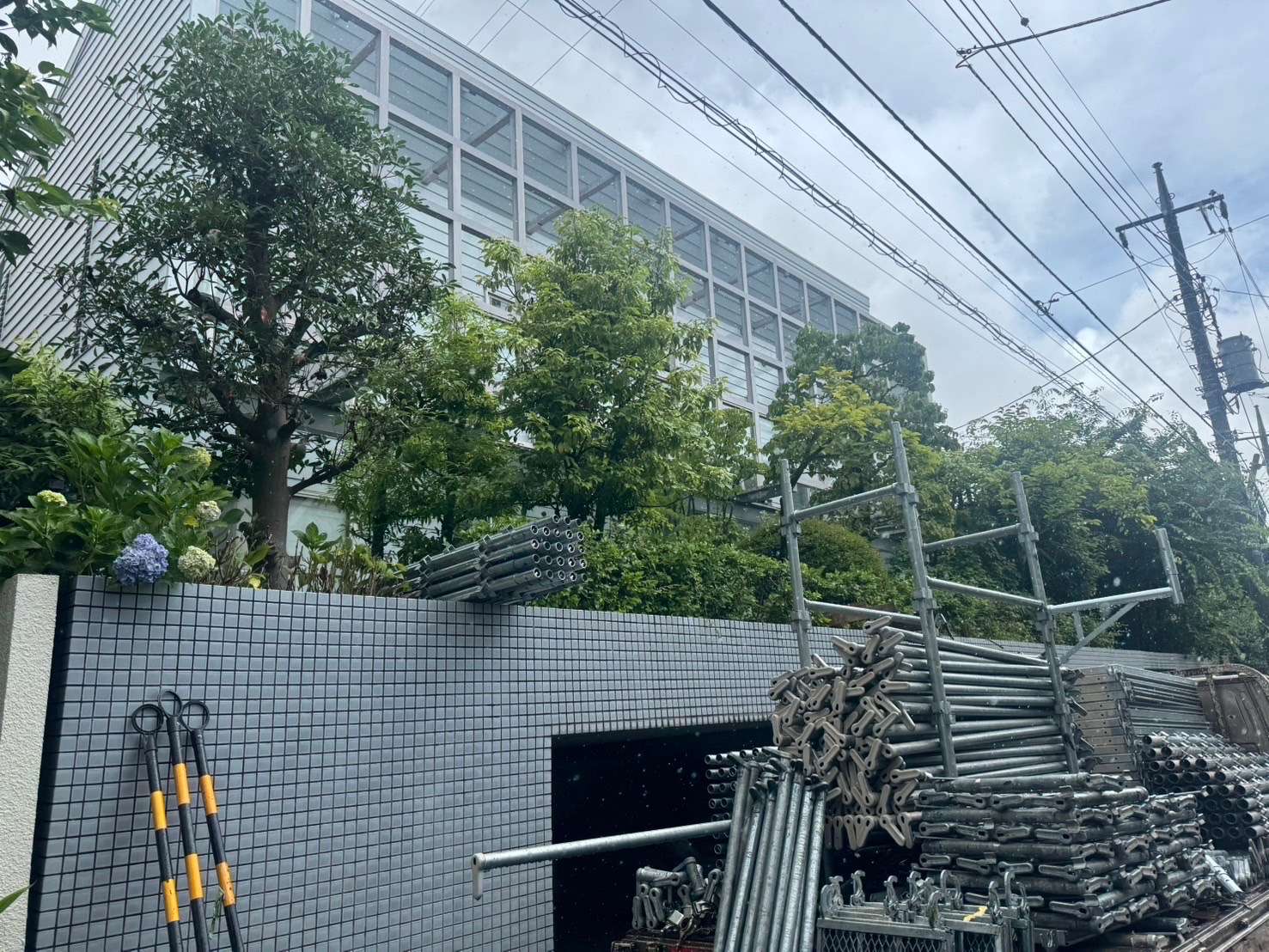 八王子市　屋根外壁塗装工事開始